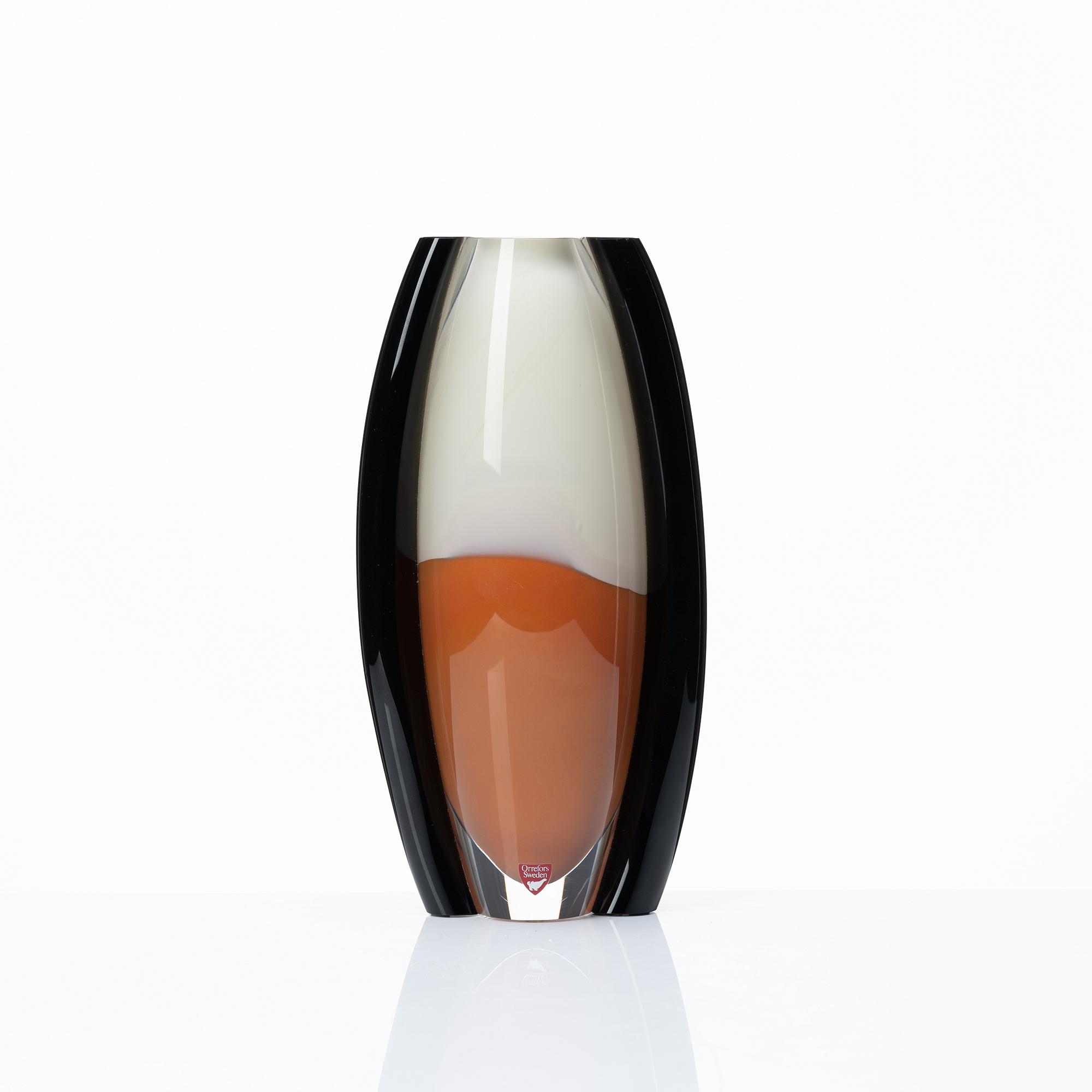Matz Borgström, a glass vase, Orrefors, Sweden 1989.