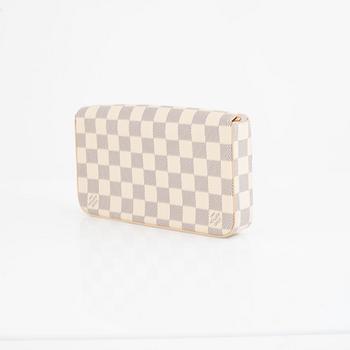 Louis Vuitton, "Pochette Félicie" bag, 2018.