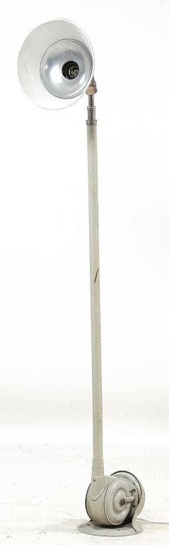 INDUSTRILAMPA, "Triplex-pendeln", design Johan Petter Johansson. 1900-talets första hälft.