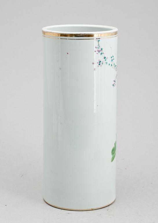 PENSELVAS, porslin, Kina.