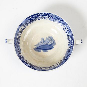A 42-piece 'Spode's Italian' dinner service, England, mid-20th century - 21st century.