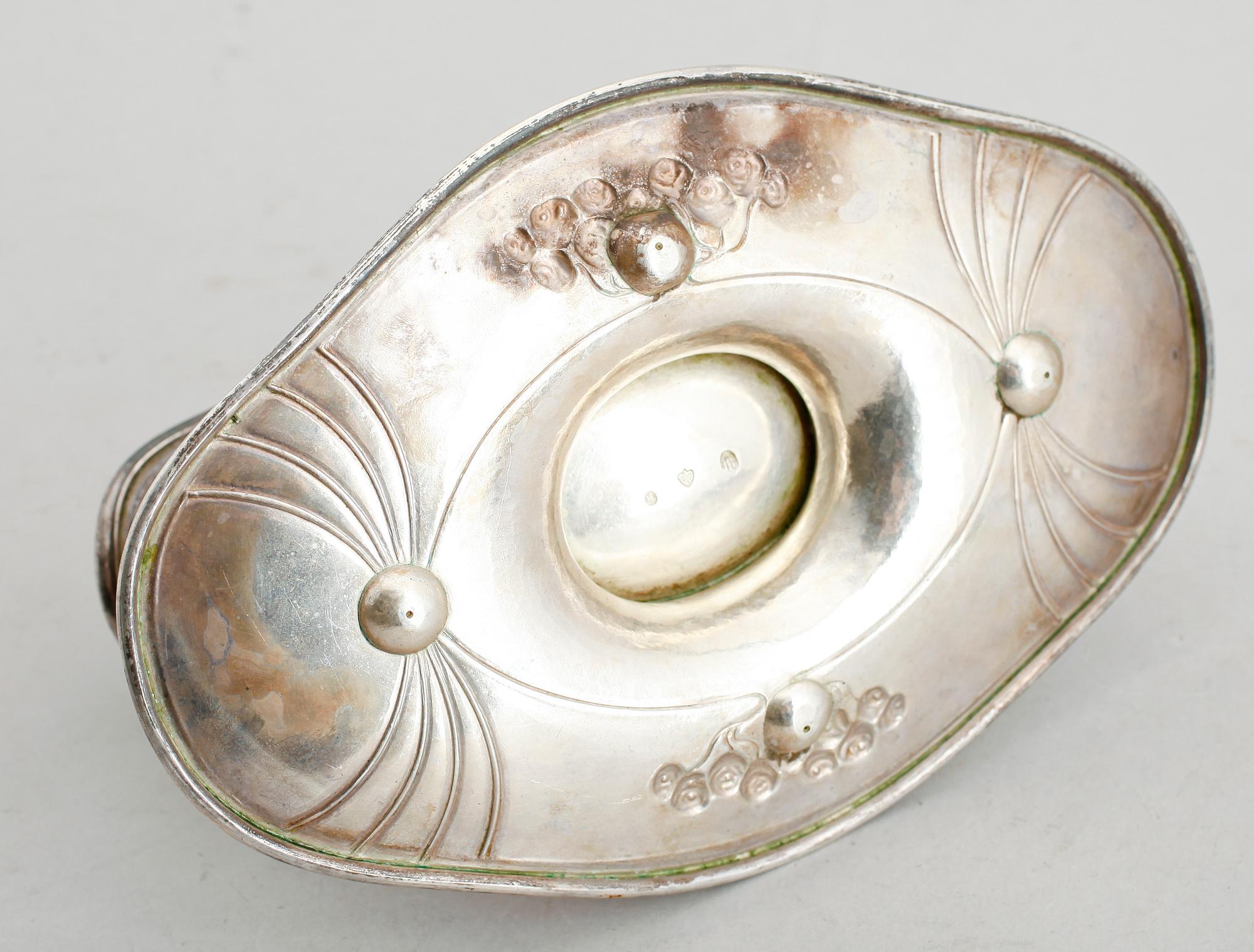 SÅSSKÅL, silver, 1911, Danmark. Vikt ca 373 g.