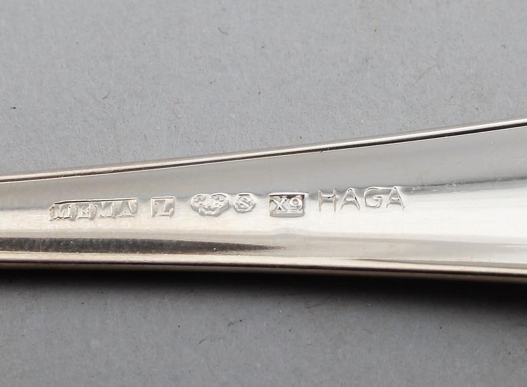 BESTICK, 30 snarlika delar, silver, bl a Mema, 1970-tal. Vikt med stålblad ca 829 g.