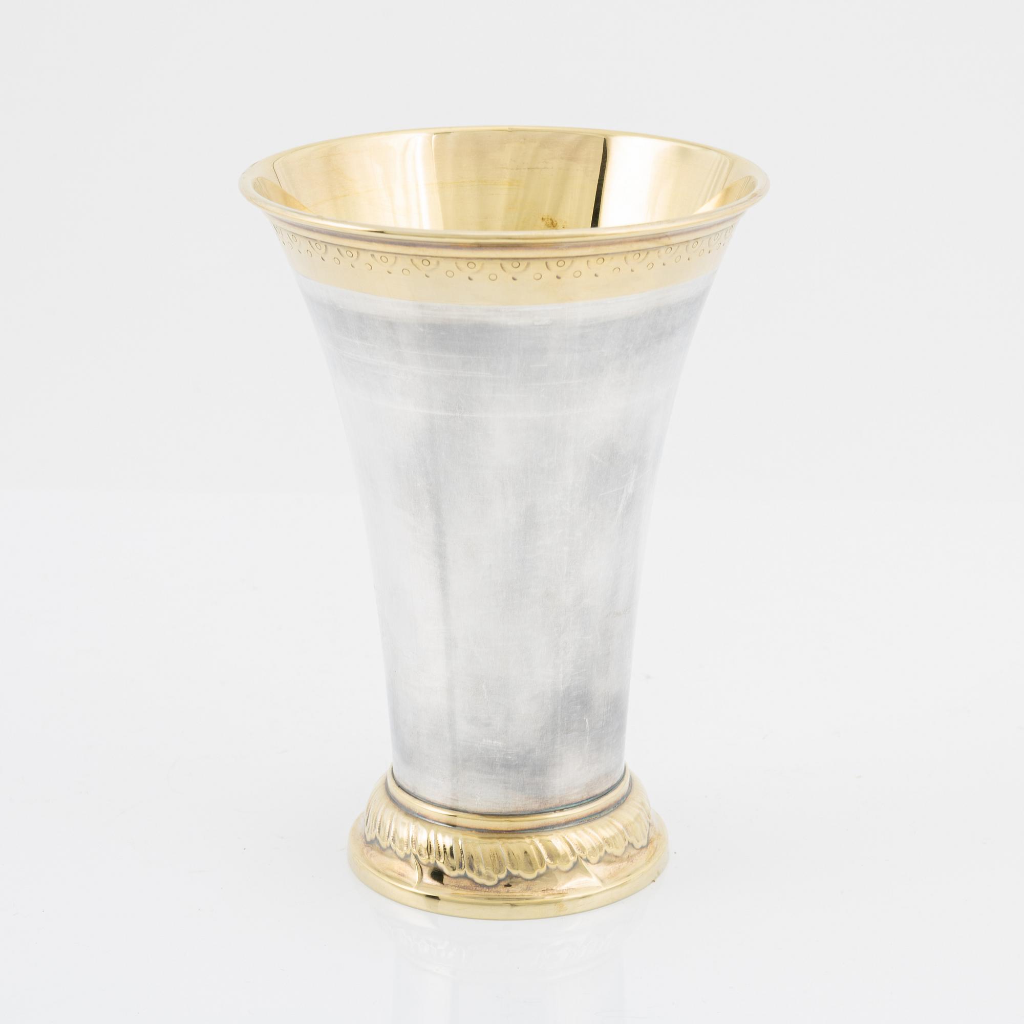Bägare, silver, CG Hallberg, Stockholm, 1949.