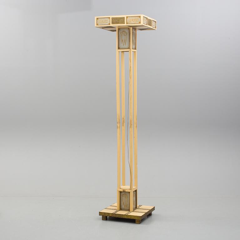 GOLVLAMPA, jugend, 1900-talets början.