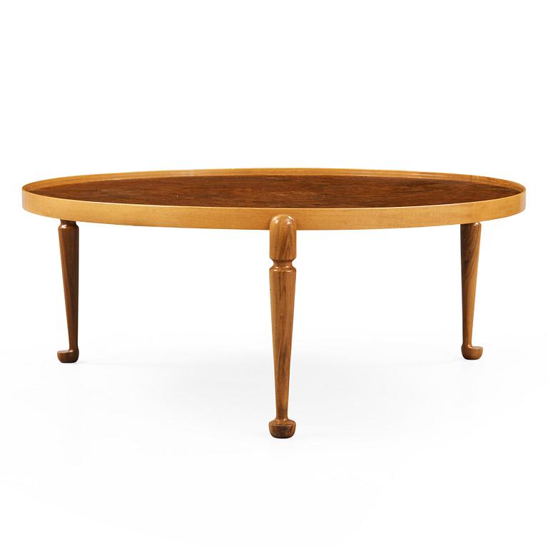 Josef Frank, a burled wood top sofa table nr 2139 by Svenskt Tenn Sweden 1950-60's.