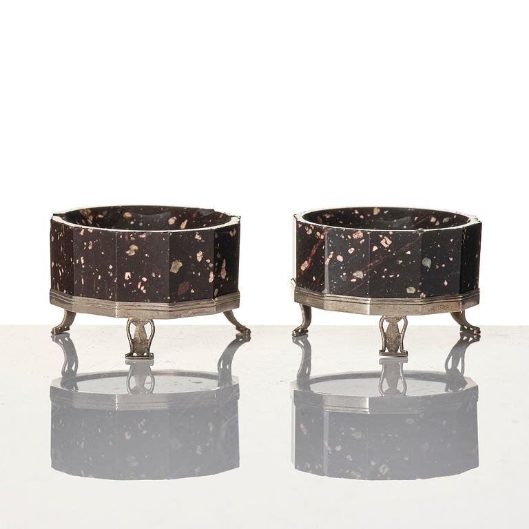 A pair of 'Lika-Risberg' porphyry Empire salts, Älvdalen, Sweden, early 19th century.
