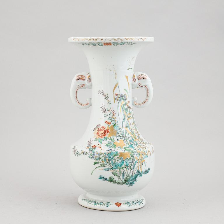 A Chinese famille rose vase, late 20th century.