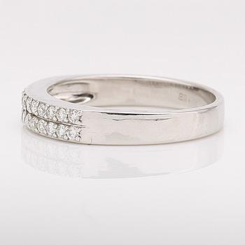 RING, 14K vitguld och diamanter.