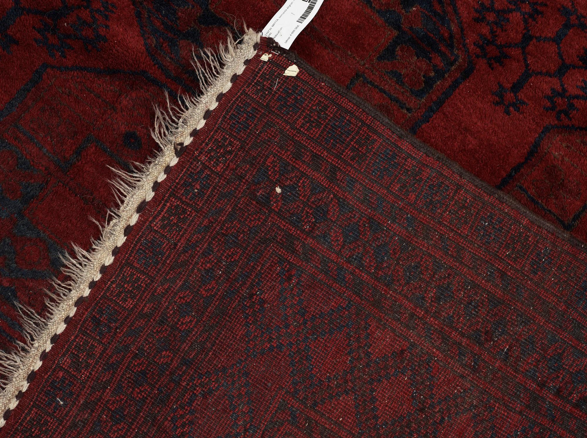 MATTA, semiantik Afghan, ca 290 x 240.