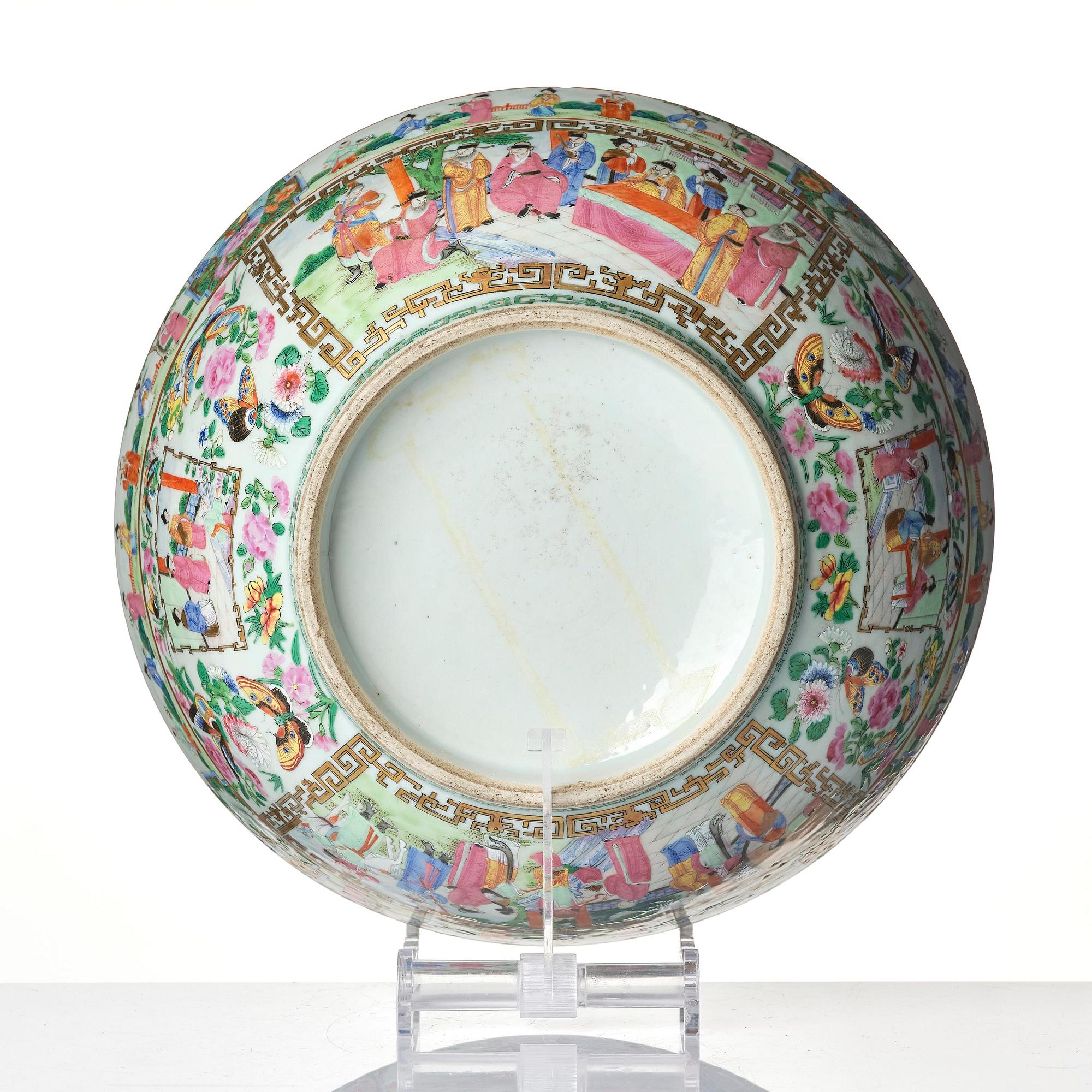 A large Canton famille rose punch bowl, Qing dynasty, 19th century.