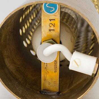 PIERRE FORSELL, table lamp, brass, Skultuna, second half of the 20th century.