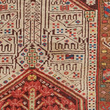 A Sarab runner, antique, c. 545 x 108 cm.