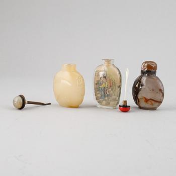 A set of three Chinese snuff bottles.