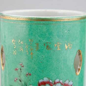 A pair of Chinese famille rose hat stands, 20th century.