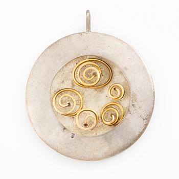 Karlheinz Sauer, pendant, silver and 14K gold.