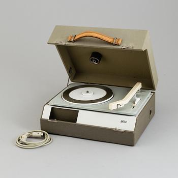 DIETER RAMS & WILHELM WAGENFELD, resegrammofon "PC3", Braun, formgiven 1957-58.