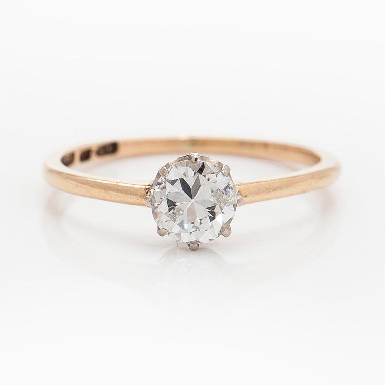 Ring, old cut diamond circa 0.50 ct, 14K gold. Helsinki 1934.
