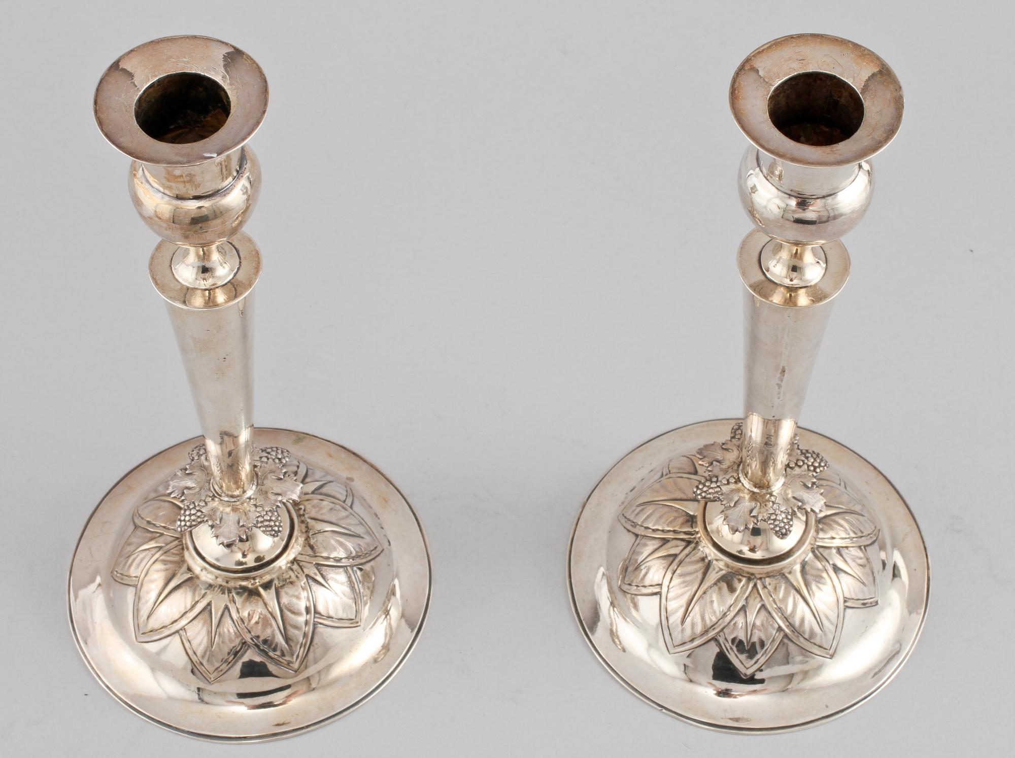 LJUSSTAKAR, ett par, silver, Carl-Petter Lampa, Stockholm 1837.