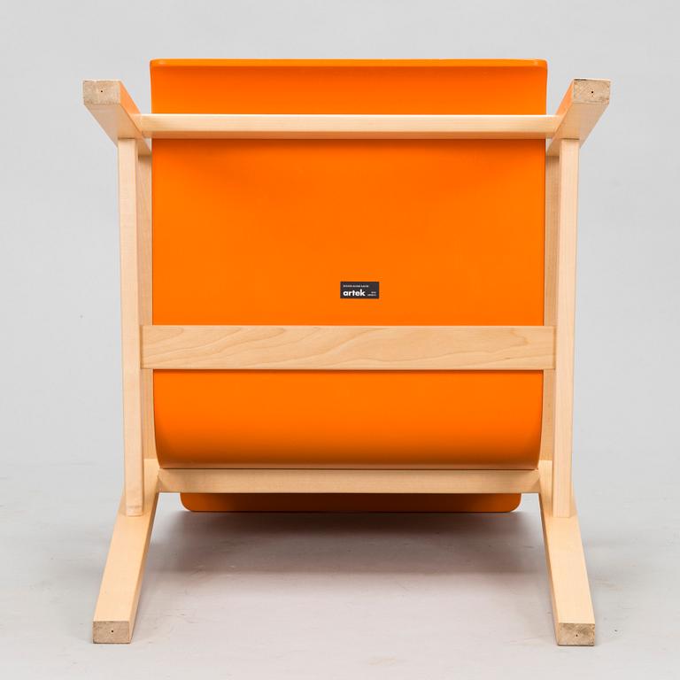 Alvar Aalto, a '403' open armchair for Artek.