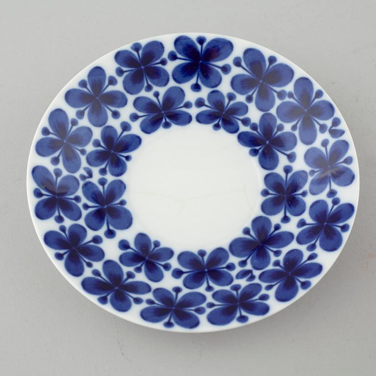 40 pieces of porcelain tableware by Marianne Westman, model "Mon Ami", for Rörstrand.