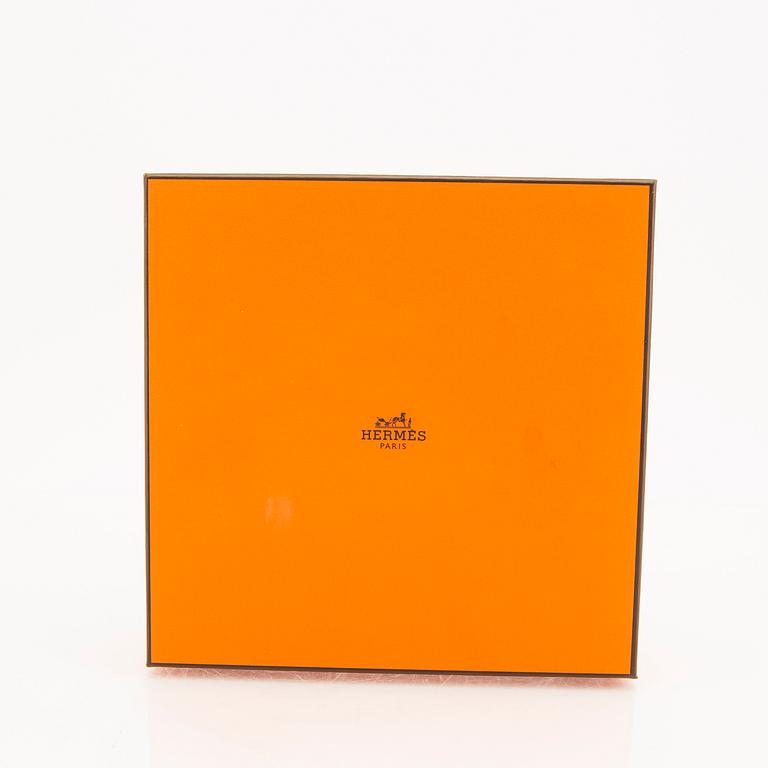 Hermès, scarf.