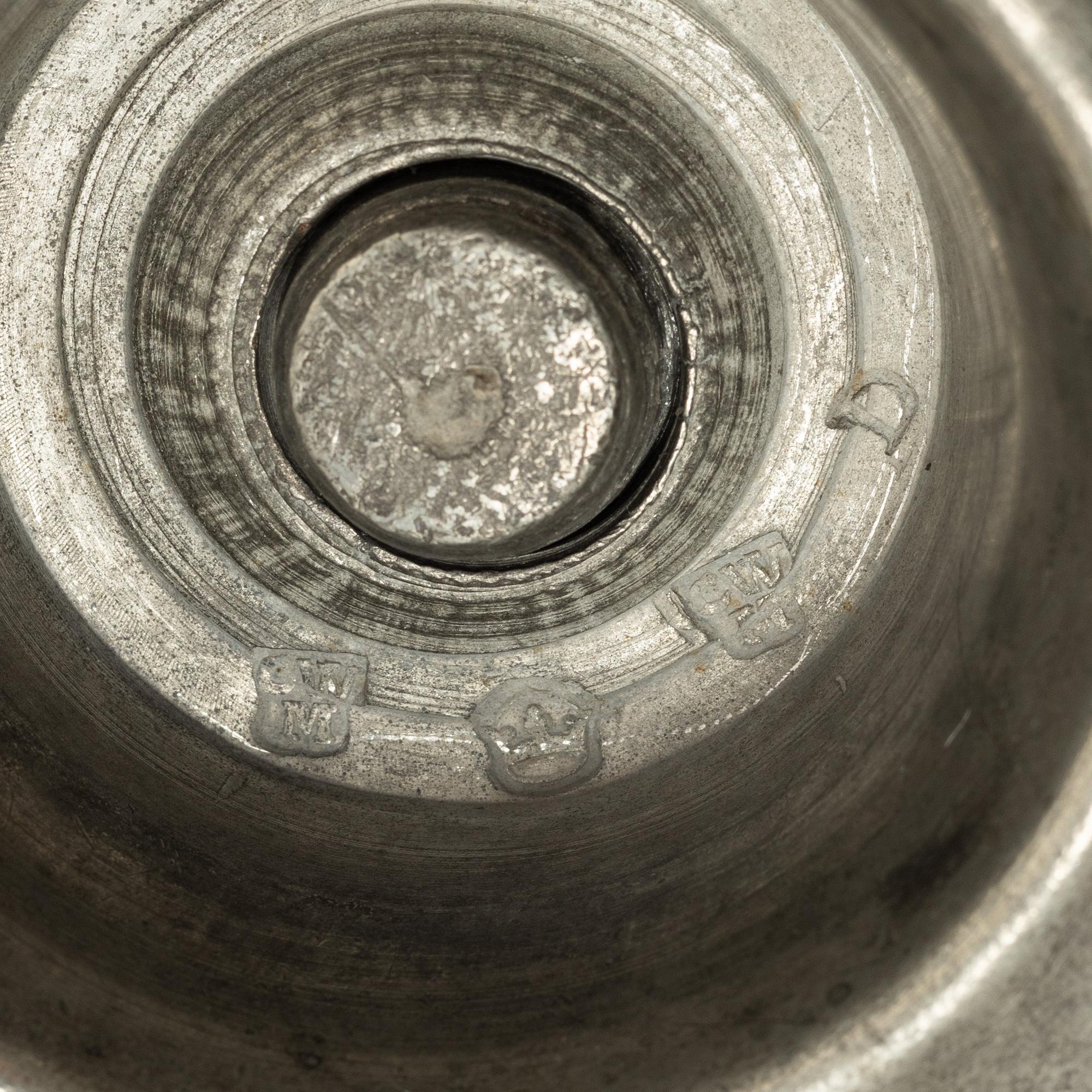 Ljusstakar, ett par, av Christopher Wickman, Stockholm 1696 och 1697, Karolinsk Barock.