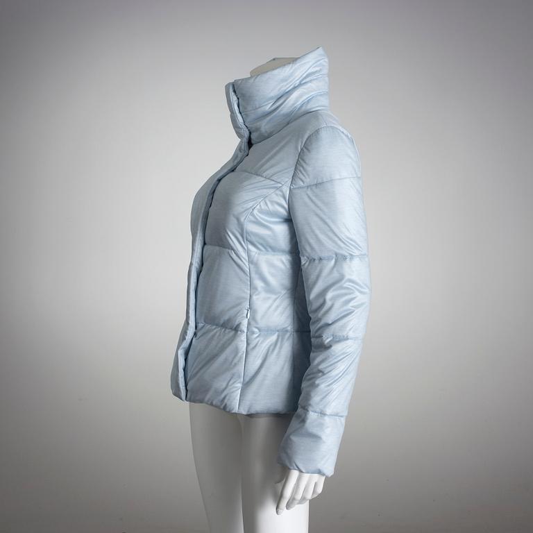 DUNJACKA, Escada Sport.