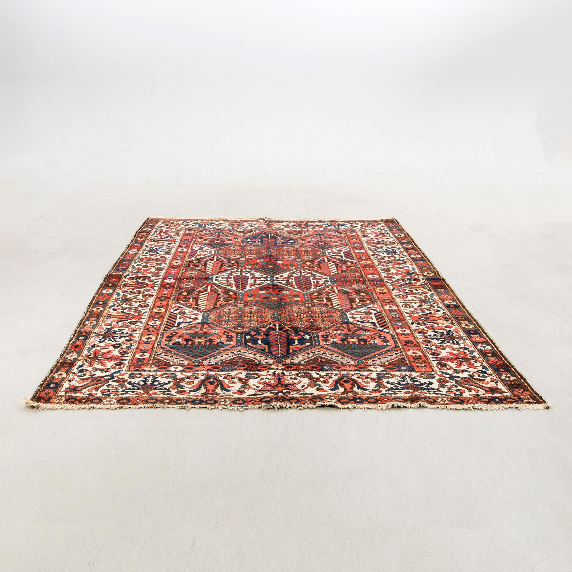 Matta, Bakthiari, 308 x 218 cm.