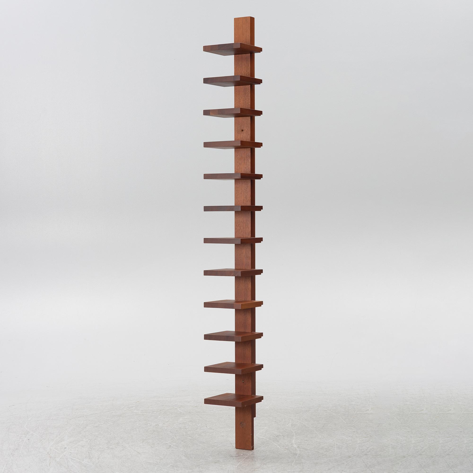 John Kandell, hylla, "Pilaster", Källemo AB.