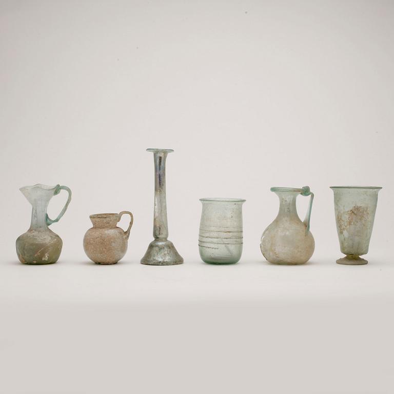 GLASKÄRL, 6 st, mest forntida, Medelhavsområdet.