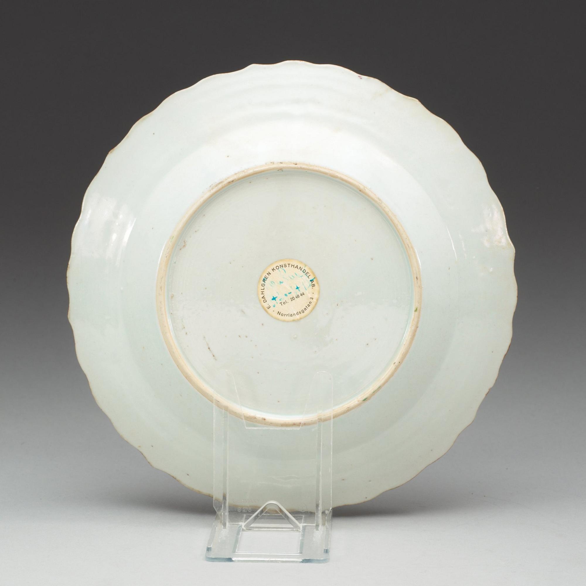 TALLRIKAR, åtta stycken, kompaniporslin, Qing dynastin,  Qianlong (1736-1795).