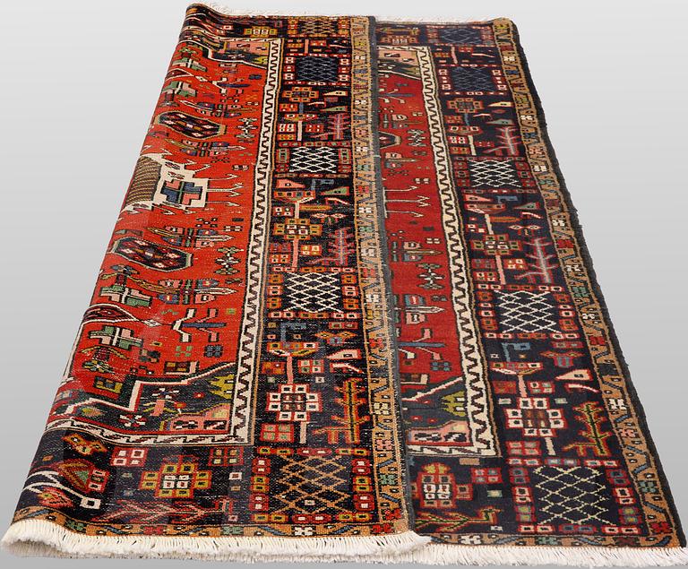 Rug, Garadje, 213 x 155 cm.