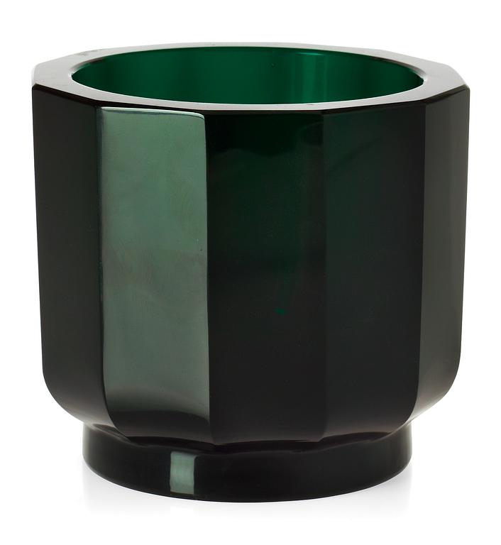 A Josef Hoffmann green cut-glass vase, Wiener Werkstätte circa 1920.