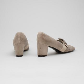 CHRISTIAN DIOR, a pair of lady's shoes, 1960's.