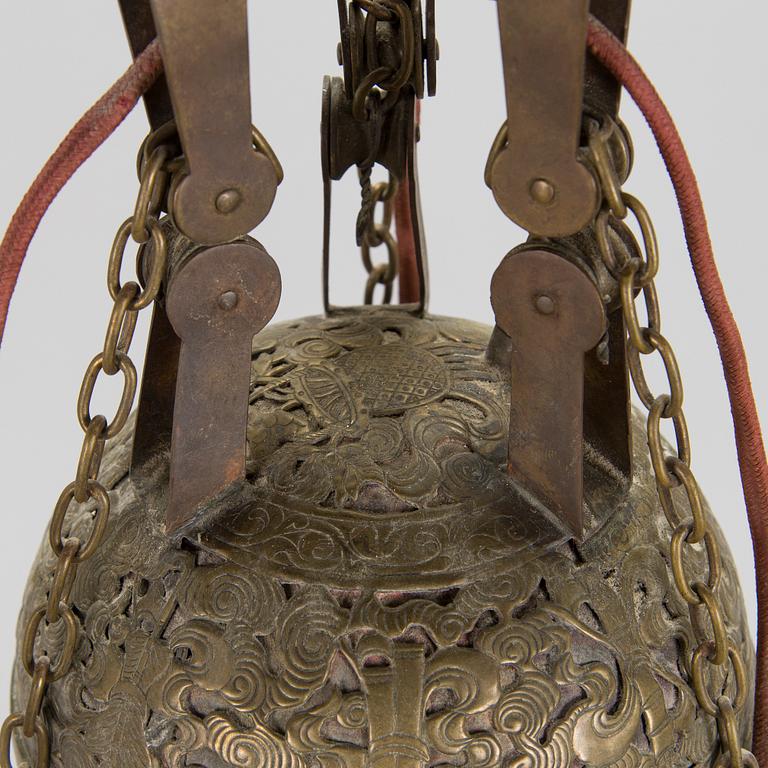 Taklampa, Kina 1900-talets första hälft/ mitt.