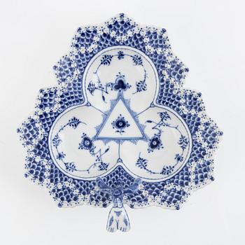 A 'Musselmalet' full-lace porcelain serving dish, Royal Copenhagen, Denmark 1979-1983.