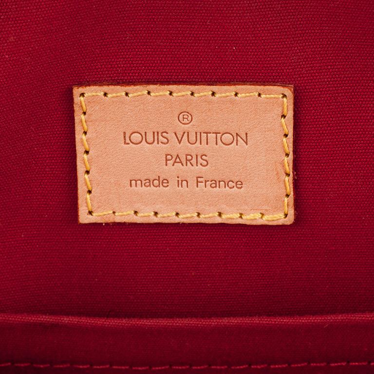 LOUIS VUITTON, a red vernis handbag, "Summit Drive".