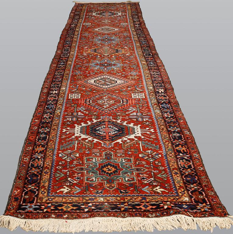 Gallerimatta, Hamadan, ca 525 x 105 cm.