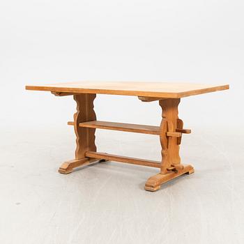 A 1940s oak table.