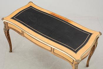 SKRIVBORD, rokokostil. 1900-tal.