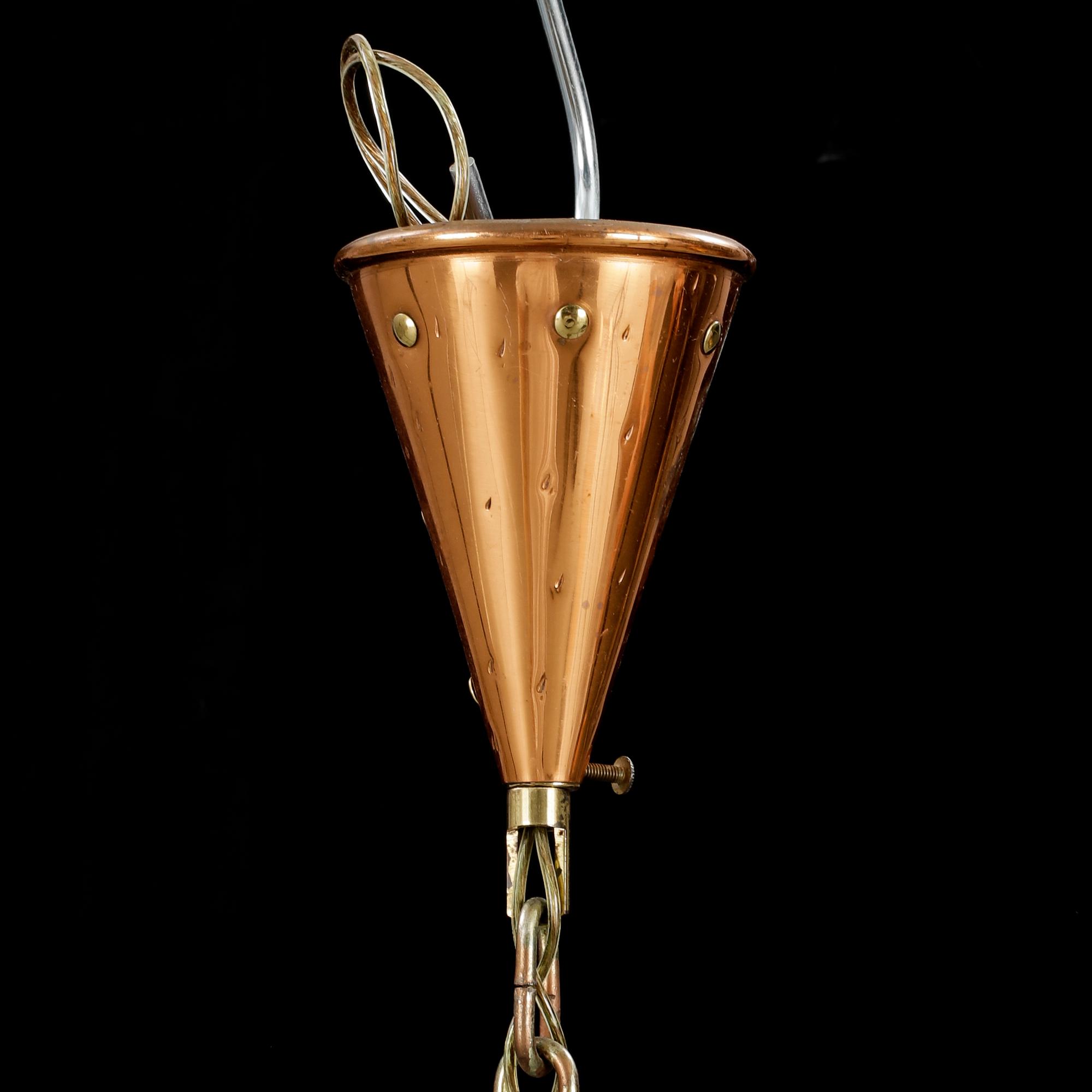 TAKLAMPA, koppar, Danmark, 1960/70-tal. Höjd 40(117 inklusive kedja).