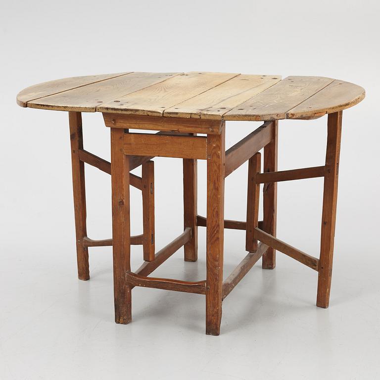 Drop-leaf table, 19th Century.