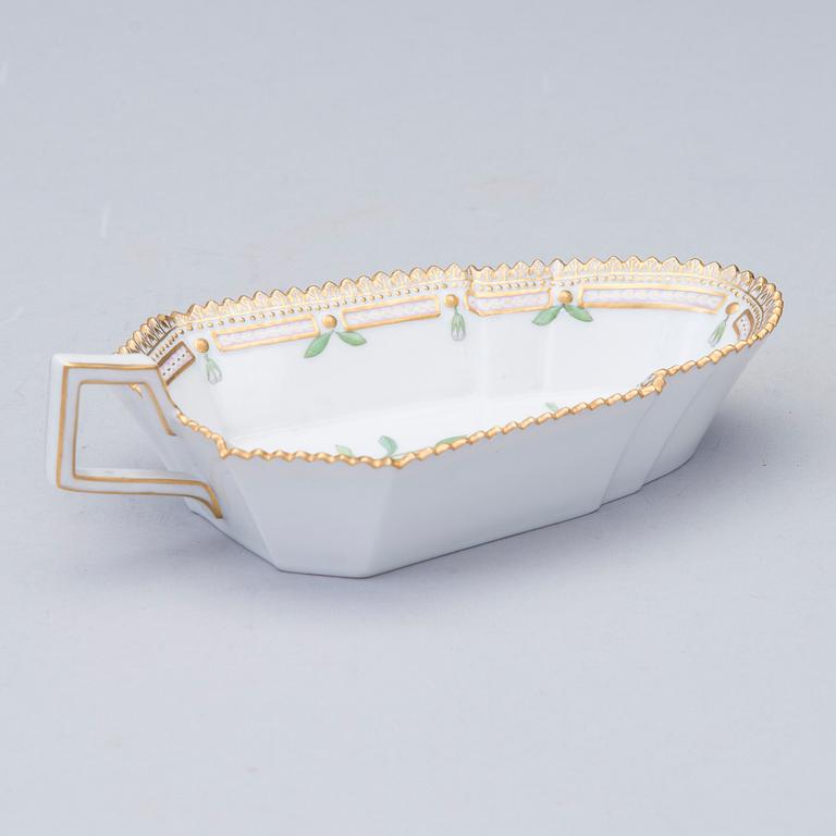 GELÉFAT, porslin, "Flora Danica", Royal Copenhagen, Danmark, 1959.