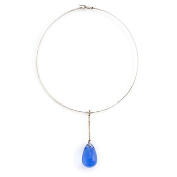 505. Vivianna Torun Bülow-Hübe, collier, silver med en glasdroppe, egen verkstad 1950/60-tal.