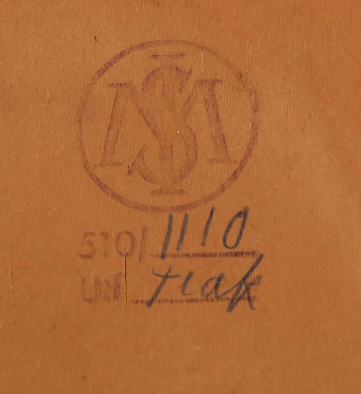 BOKHYLLA, 1900-talets mitt.