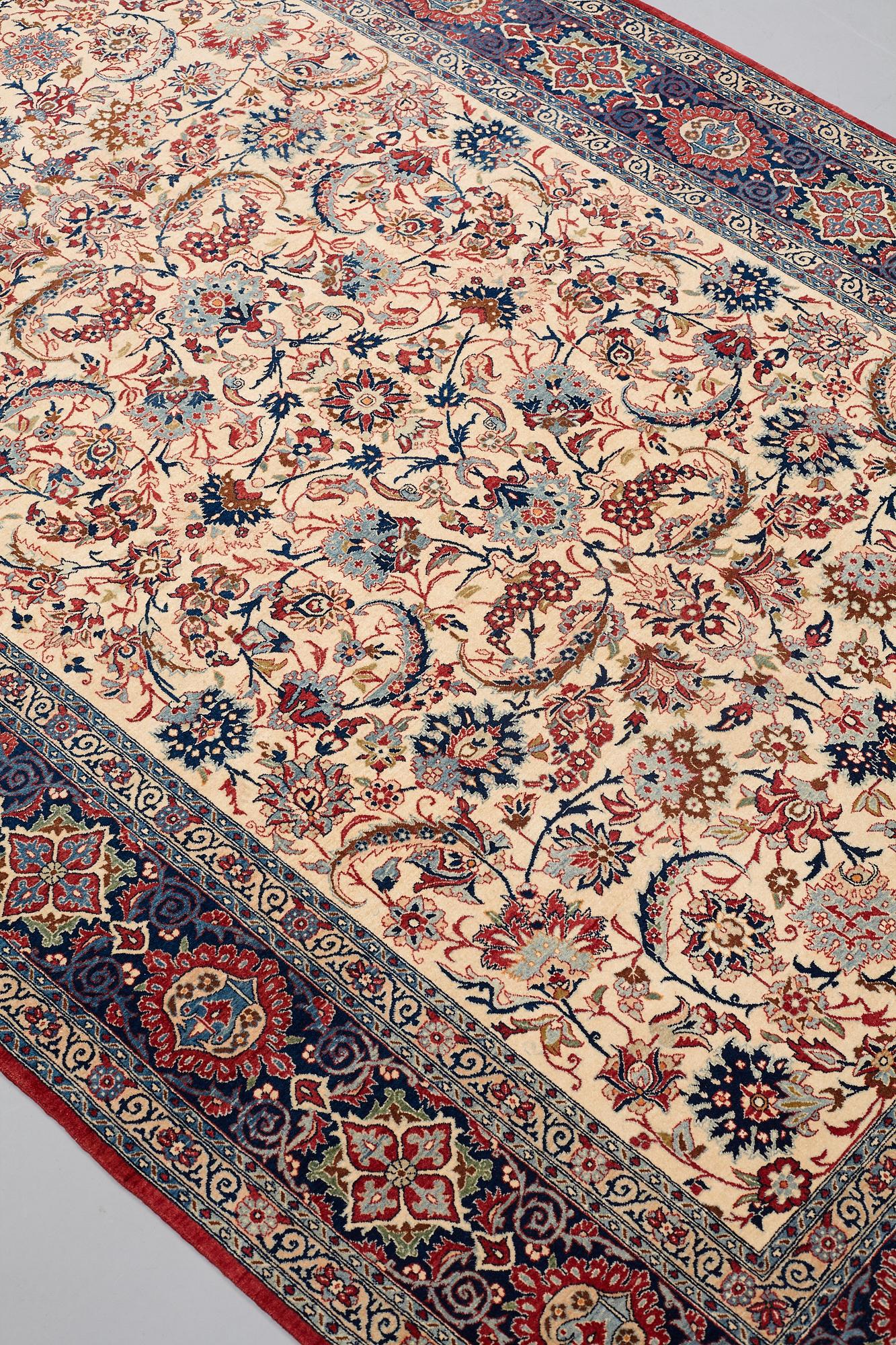 MATTA, semiantik Nain Tuteshk, ca 228,5 x 150,5 cm.