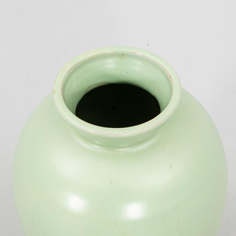 Anna-Lisa Thomson, golvvas Uppsala Ekeby lergods.