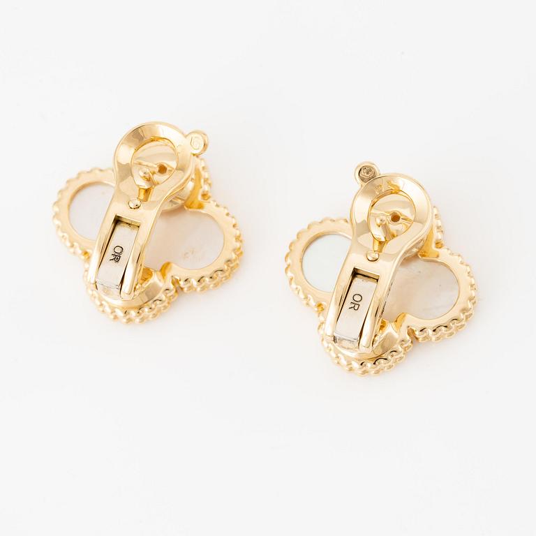 A Van Cleef & Arpels a pair of earrings "Alhambra" 18K gold and Mother-of-pearl.
