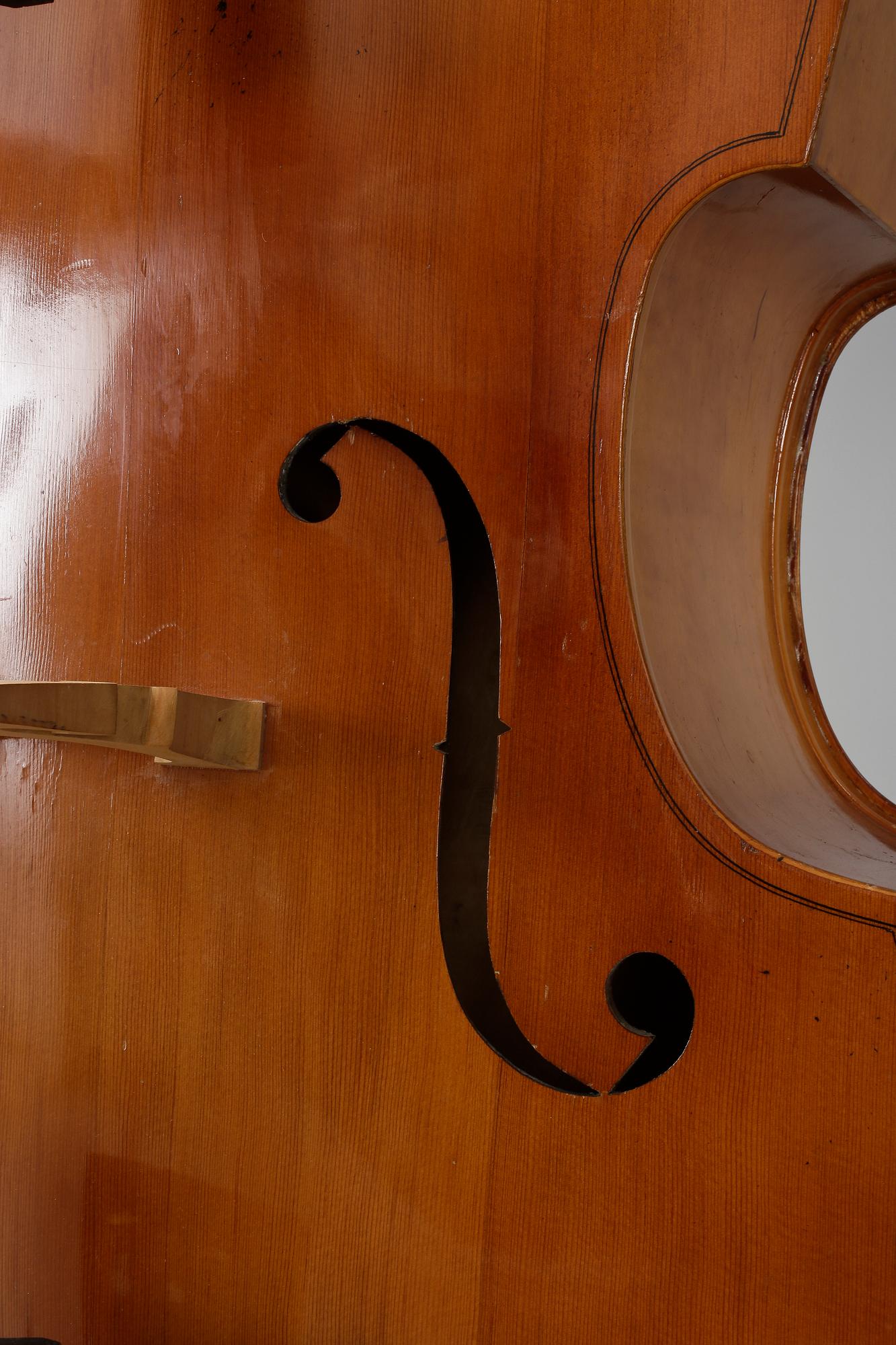 KONTRABAS, sannolikt Bjärton Vittsjö, 1900-talets mitt.